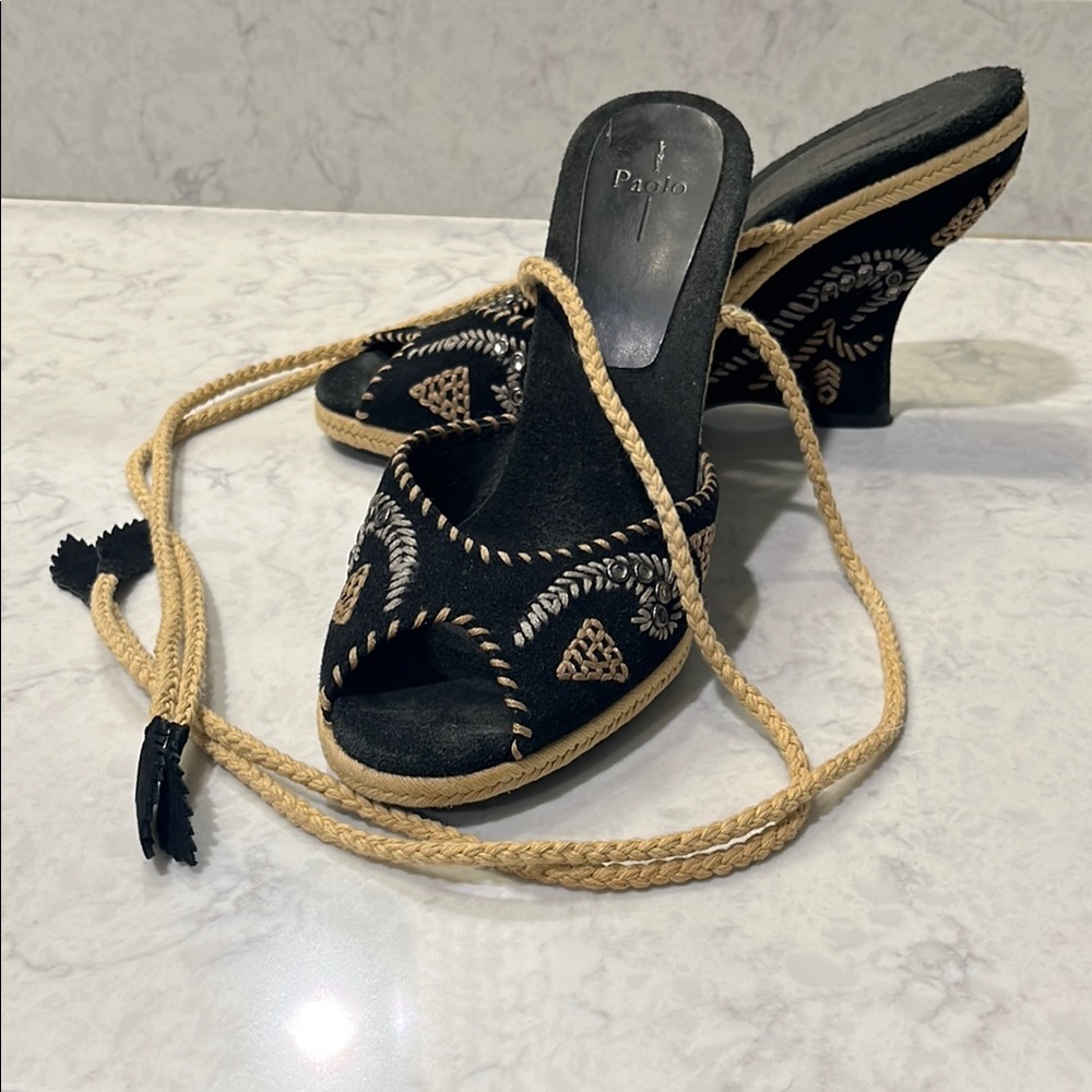 Paolo Black and Tan Women's Shoes